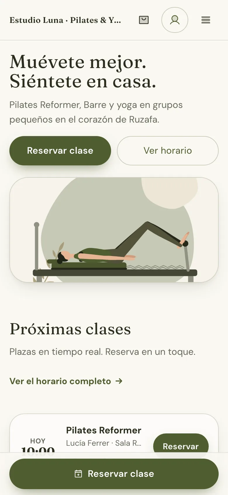 Web del estudio en el celular: portada con el titular y «Reservar clase»